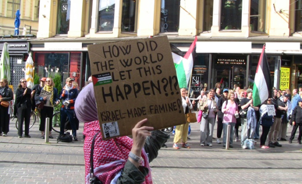 Protesters in Helsinki demand stopping Gaza genocide, famine Protesters in Helsinki demand stopping Gaza genocide, famine