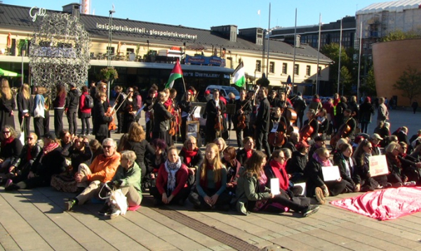Demo in Helsinki mourns Gaza victims, demands recognition of Palestinian state